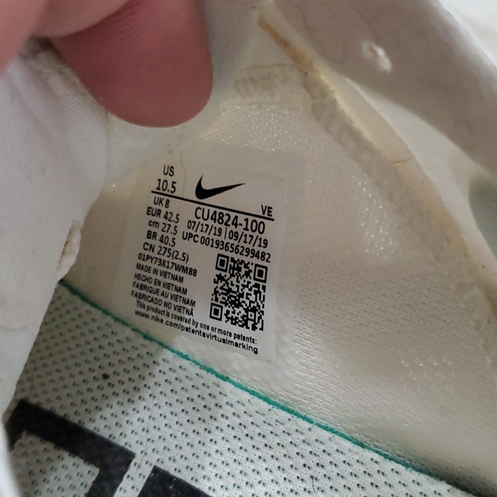 Nike - Picture 7 of 7